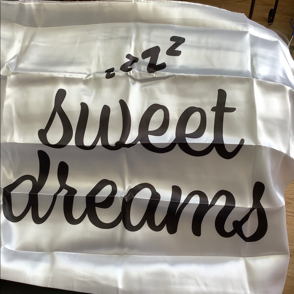2pk Polyester pillowcase - Picture 2 of 2